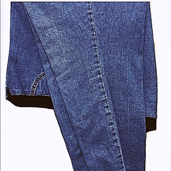 Jeans-Tapered Leg, Covered Elastic - Picture 2 of 6